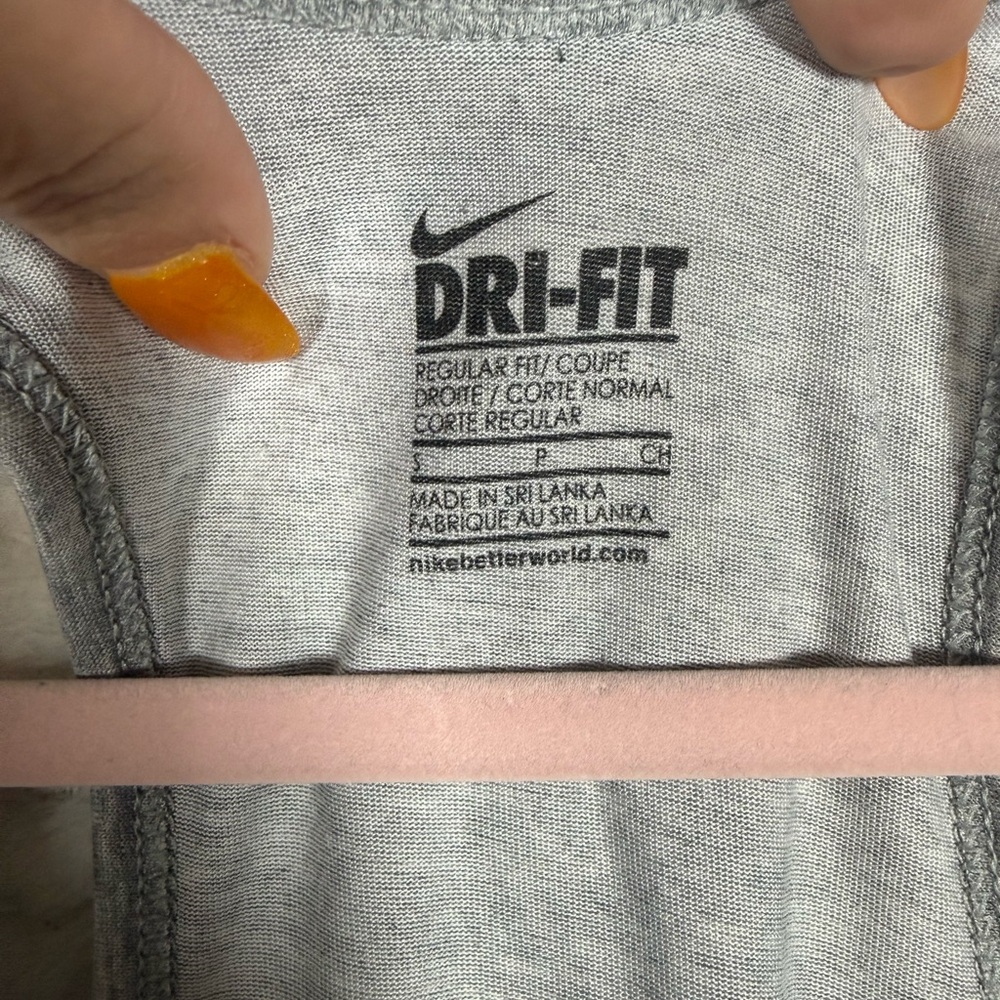 Nike Women's Gray Dri-FIT Tank Top. - Picture 3 of 7